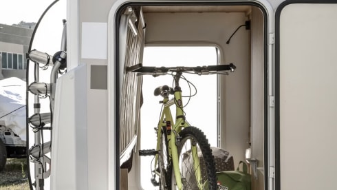 Harris – New 2026 Roller Team 6 Berth off-grid Motorhome