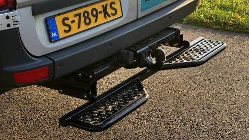 Bertus – Mercedes Sprinter 519CDI 3.0 V6 (191 hp) Automatic Bus Camper – B driving license –