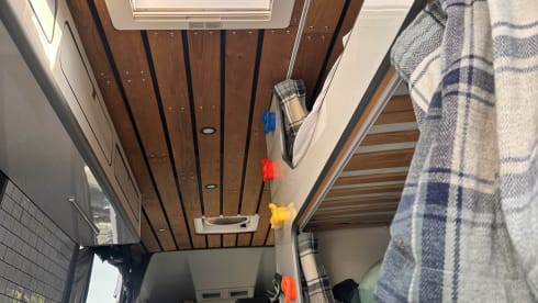 Big Easy – Stunning 4 Berth Custom VW Crafter (2024)
