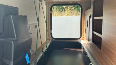 M&M – 5p Carado semi-integrated uit 2016