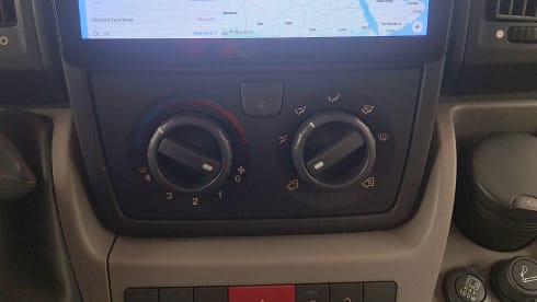 Huisje op wielen – 4p Fiat alcove from 2009