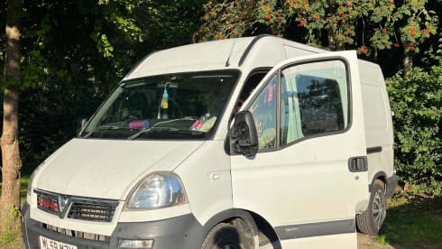 Daisy ✨ 🚐 ⛰️ 🌊  – Professionally converted Vauxhall Movano fully off-grid adventure Campervan