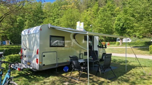 2p A. 3P Bürstner semi-integrated from 2014