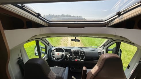 🚐 De Vrijbuiter – Super strakke , complete Fiat semi-integrated 2017