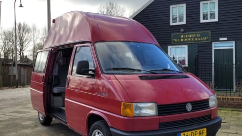 Pepper – 4p off-grid Volkswagen t4 Westfalia California 1991 extra spacious