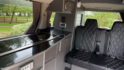 Cyanocitta – Toyota Alphard Campervan, 4WD, 4 seats, 4 berth* with heating,  automatic. 