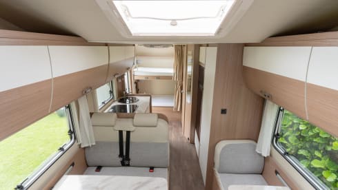 Brutus – 2018 - Luxury Hymer Carado with 6 sleeping places with great comfort