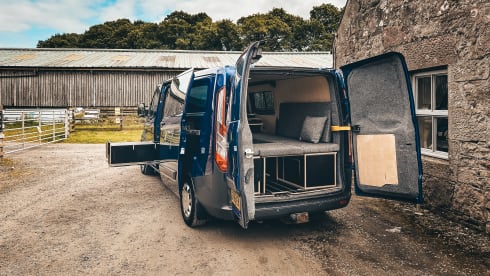Transit Custom LWB - Stylish and Compact. HEATING SYSTEM!
