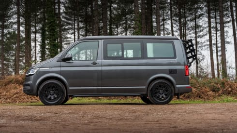Hamish – VW California Surf | High Spec & Ultimate Comfort! 🚐✨