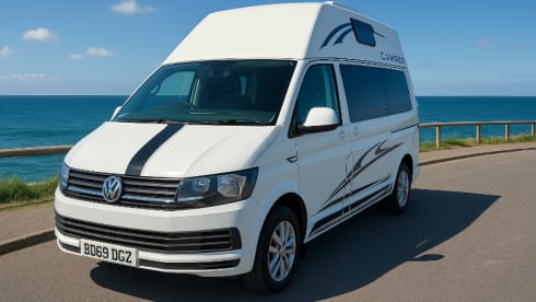Harvey  – 2 berth VW High-Top LWB Campervan AC