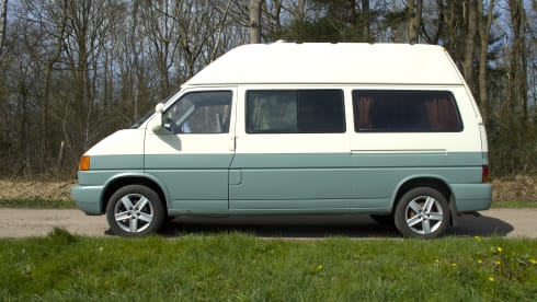 Wally – 4p Volkswagen bus uit 1995