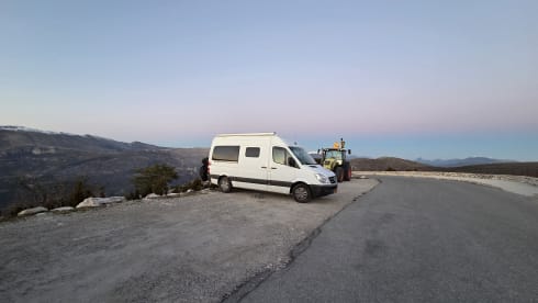 Donny – 2-seater Mercedes-Benz bus from 2013