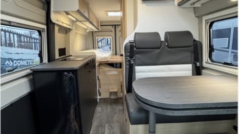 The Adventure Van – Camper Sunlight Adventure 6.40 NUOVO, portabici, pannello solare 