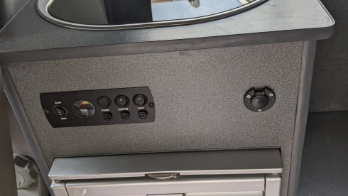 Hullablue – VW T5 camper, 4 berth, pop top, bike rack.