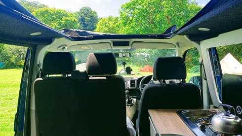 Myfanwy – All season VW T6 4 berth campervan