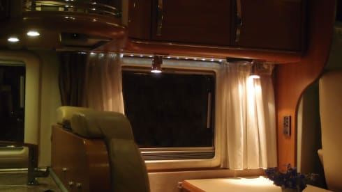 With this sporty camper the journey is the goal.