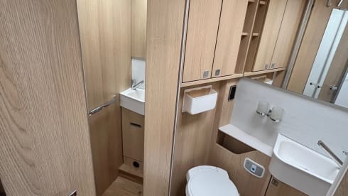 2p Mercedes-Benz semi-integrated from 2020