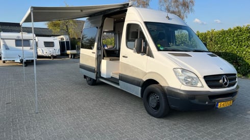 Mercedes Benz Sprinter Campervan
