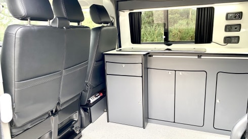 Camperino  – VW Campervan T28 Pop, 4 Berth