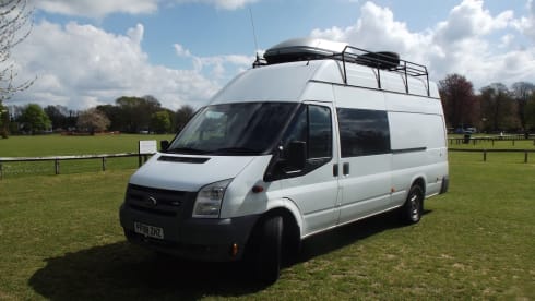 Family Friendly Off Grid Campervan (sleeps 5)