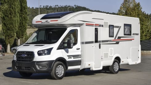 Caroline – Brand New 2022  5 Berth camper , Price includes Insurance 