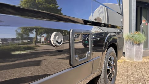 Complete Camperbus – Pössl camper Automaat met dakairco