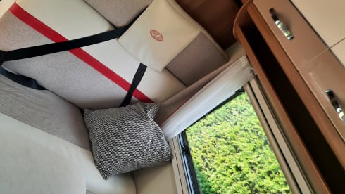 5p Citroën alcove uit 2017