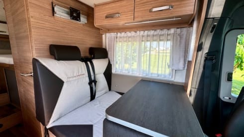 PEPPER TWIN – SEMI-INTEGRAL Weinsberg CaraCompact 640 MEG