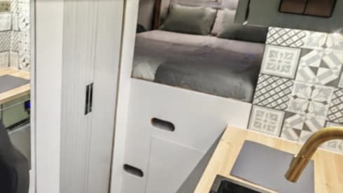Bigfoot – Autobus Renault a 3 posti letto del 2017