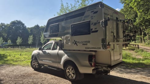 Ford Ranger pick-up camper