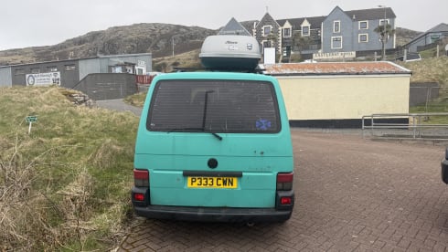 Rick – Camper Volkswagen a 2 posti letto del 1998 (assicurazione inclusa) 