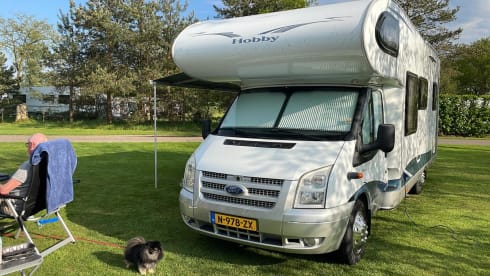Hobby Siësta 650 – 6p Hobby alcove from 2010