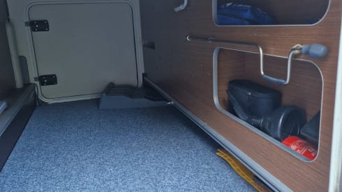 2p A. 3P Bürstner semi-integrated from 2014