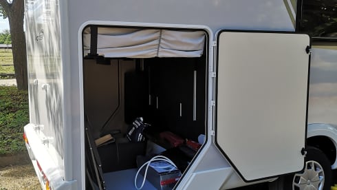 5p Ford semi-integrated from 2022
