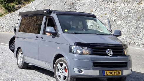Off-grid – VW-Campingbus für 4 Personen aus dem Jahr 2013