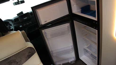 Raumwunder  – Maple Canada AD