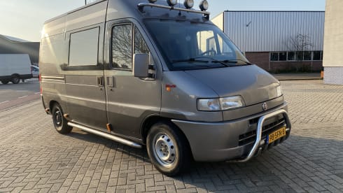 Jollywood  – 2p Fiat Camper Bus