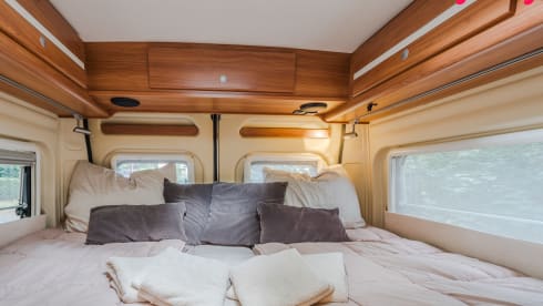 Onze Brût – 2-person Pössl bus from 2014