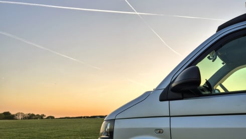 Iris – 4 Berth VW T5 Camper