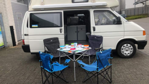 Road trip - VW T4 California with fixed sleeping roof