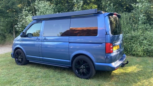 Buzz the Adventure Wagon - 4 berth VW T6 Campervan