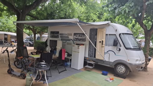 5p Hymer integrated uit 2002