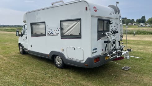 4p Bürstner semi-integrated 