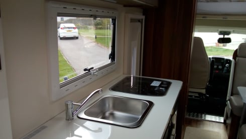 NC500 Highland Tourer – Auto Roller 746 motorhome - ideal for NC500 and Highlands
