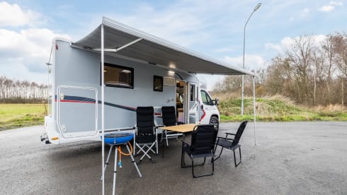 4p Challenger semi-integrated uit 2017