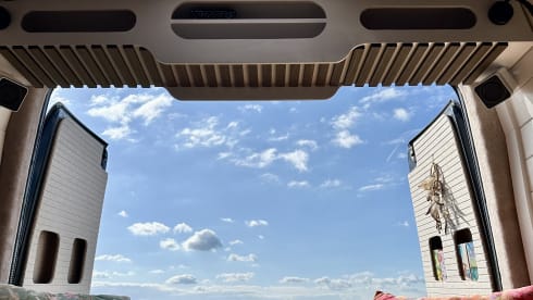 2p Volkswagen bus from 2012
