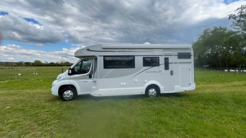 4/6 berth Roller Team 707