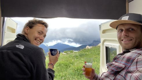 Igor – Tough Luxury Pössl/Clever campervan 2+1p Off-grid