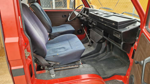 3p Volkswagen bus from 1982