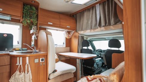 Salty Silence on wheels 🚐🏞️🌄 (max 6 pers.) 👨‍👩‍👧‍👦